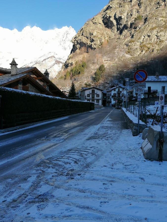 Maison De Meuny Courmayeur Exterior foto
